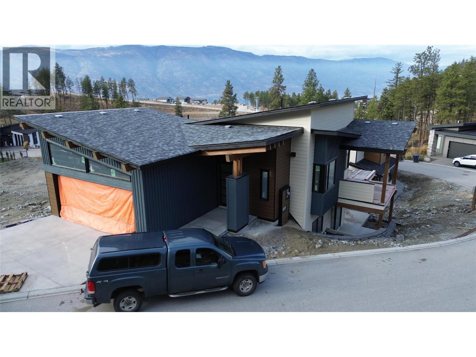 9 1960 Northern Flicker Court, Kelowna