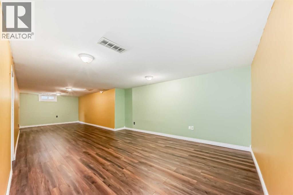 Single Family House Bungalow for Sale in  Cottonwood Crescent SE Southview Calgary 