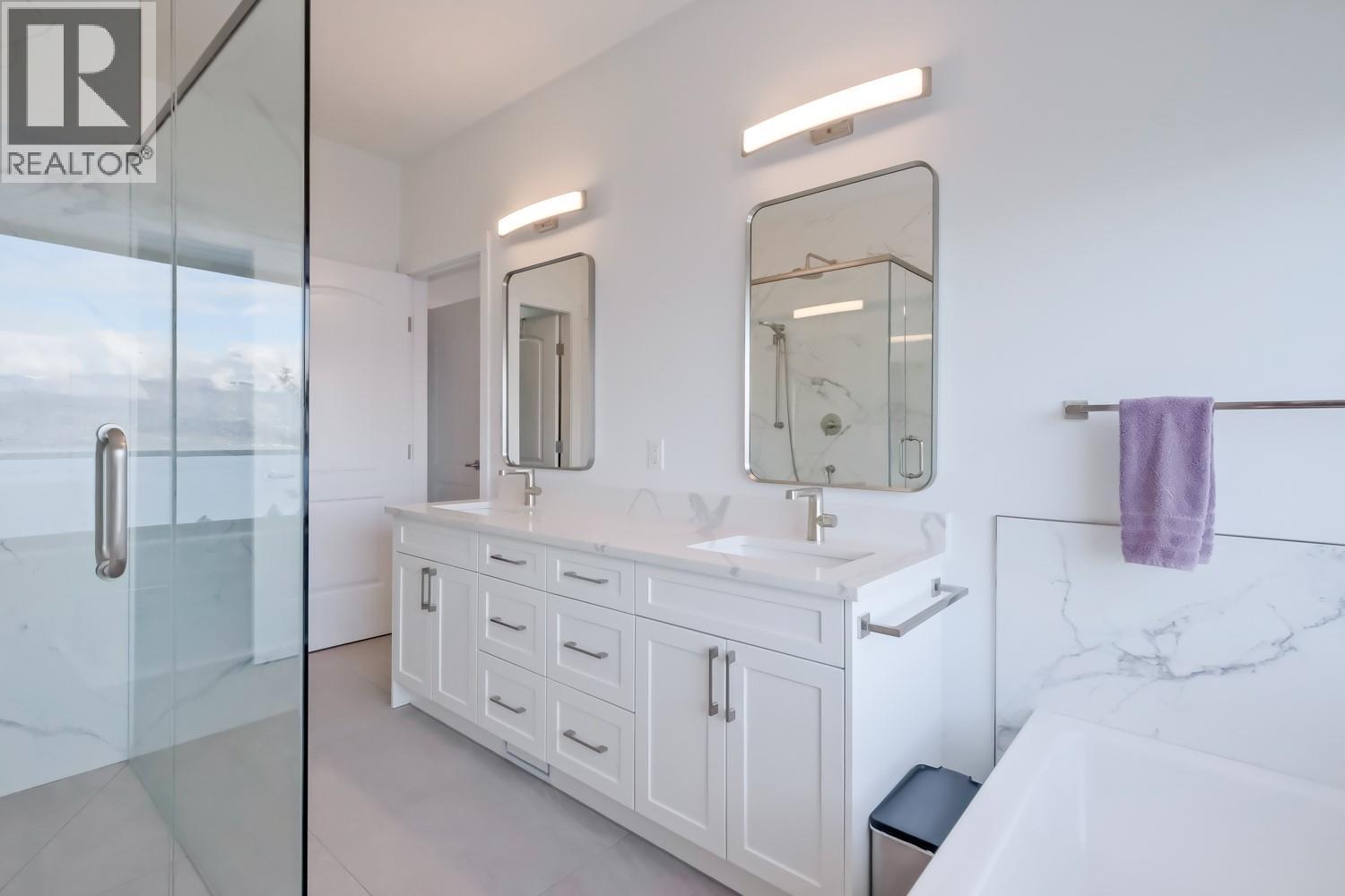  378 Okaview Road, Kelowna