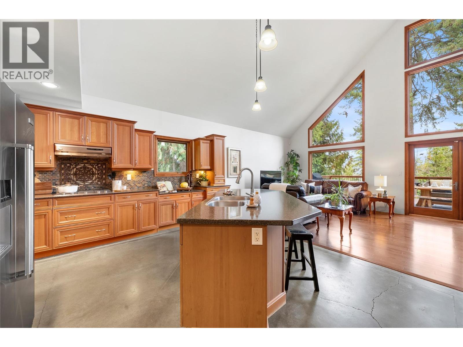  2611 Duncan Road, Blind Bay