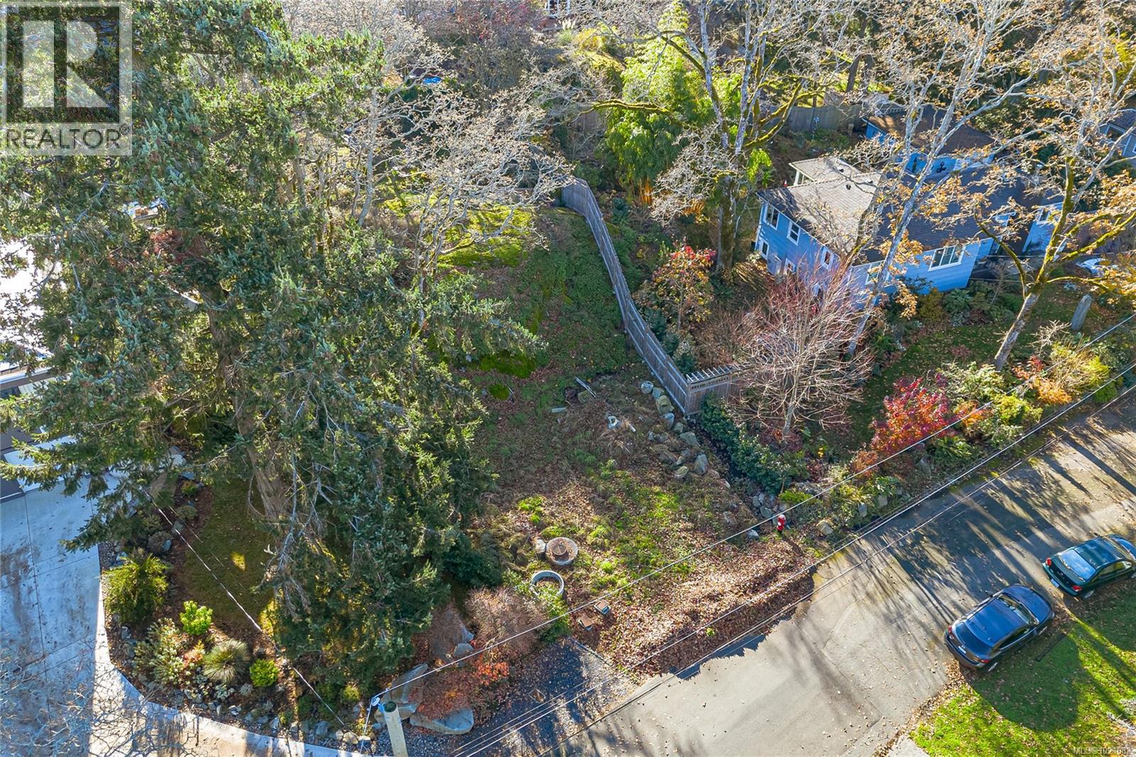  1540 Athlone Drive, Saanich