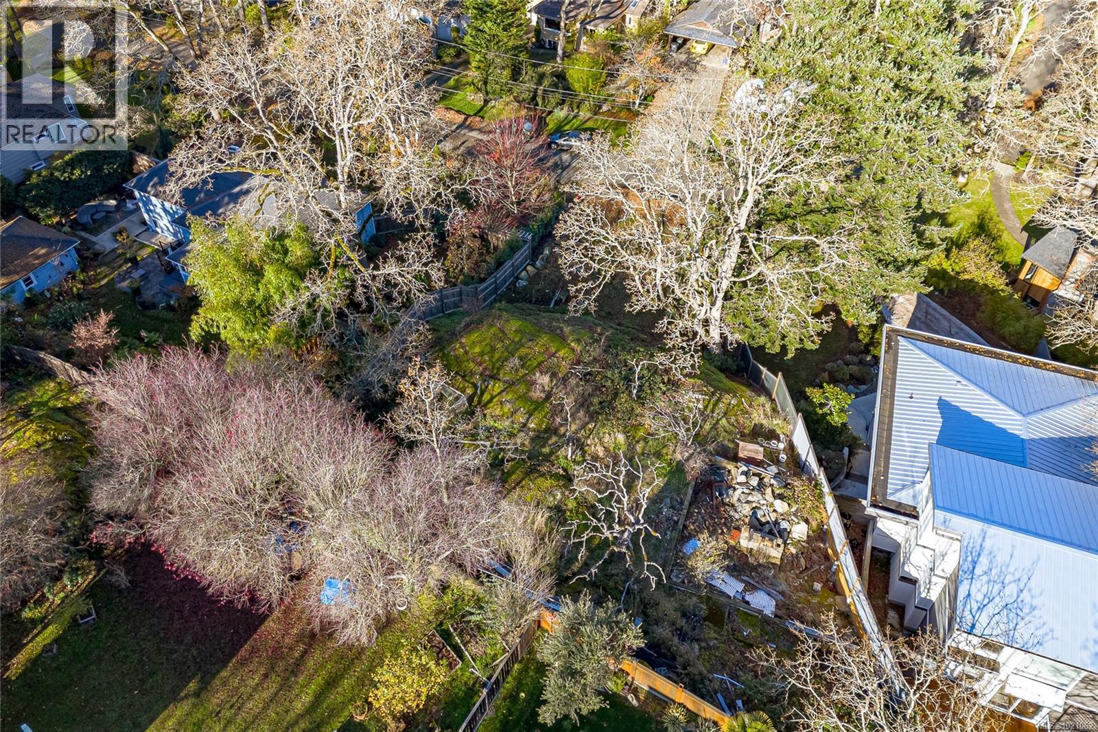  1540 Athlone Drive, Saanich