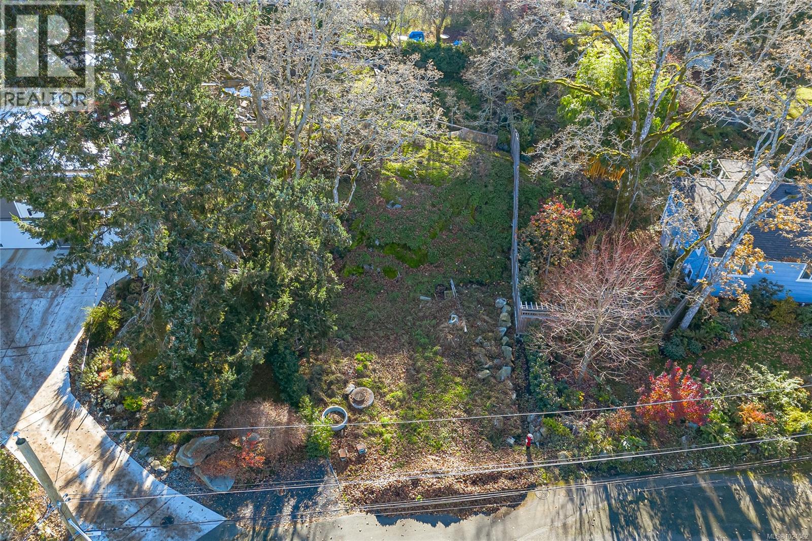  1540 Athlone Drive, Saanich