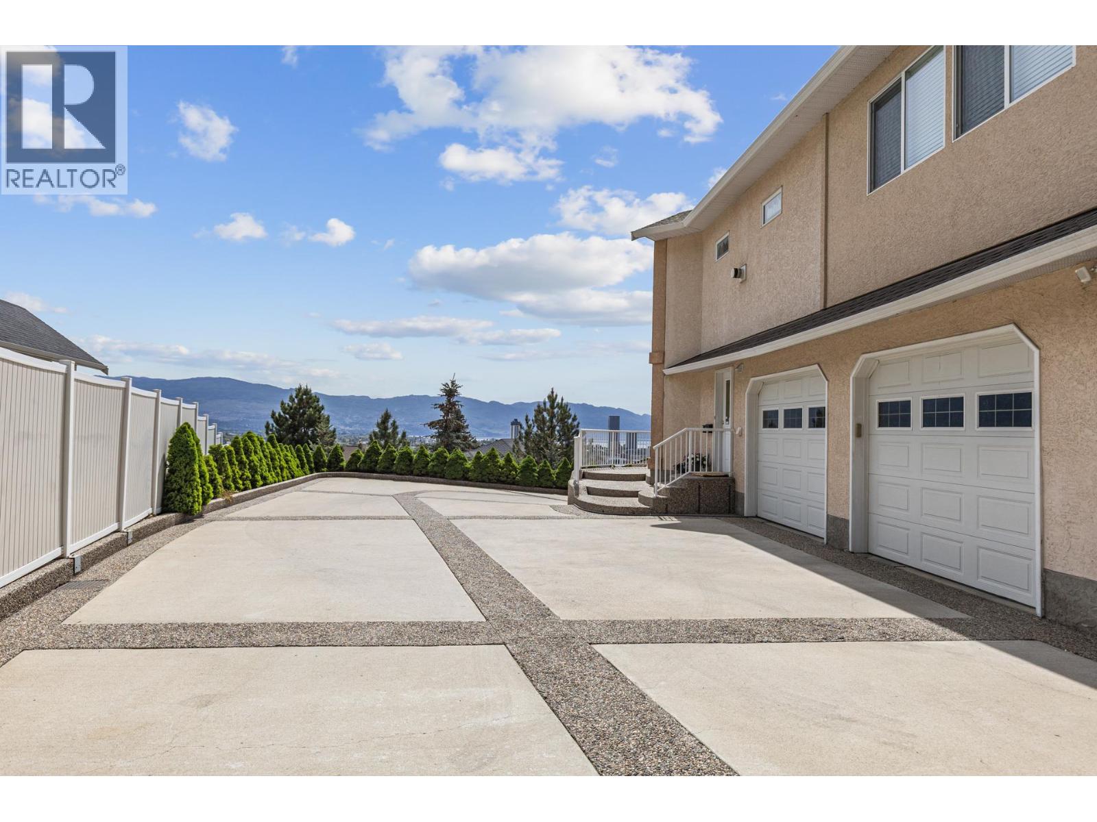  705 Royal Pine Drive, Kelowna