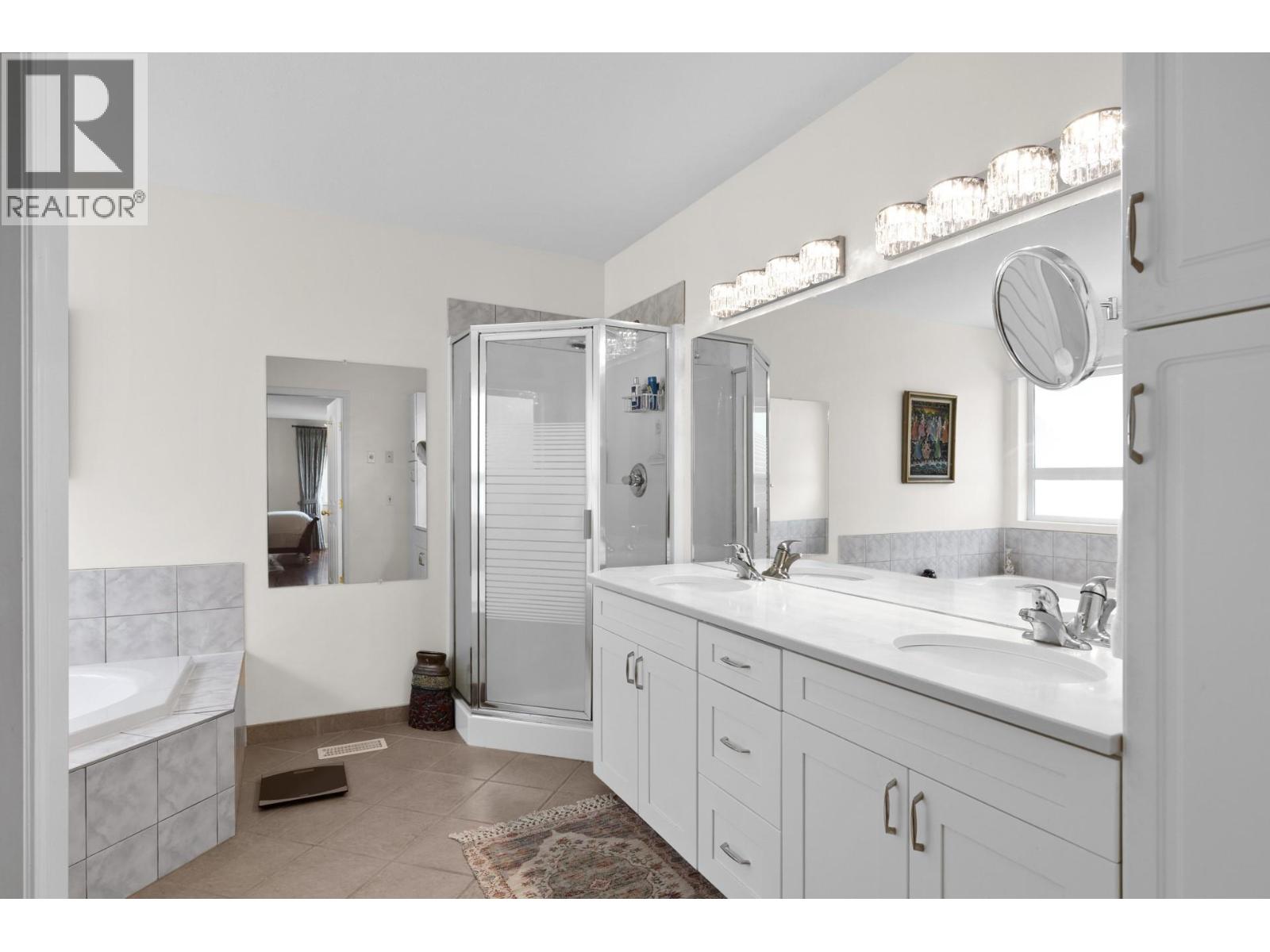  705 Royal Pine Drive, Kelowna