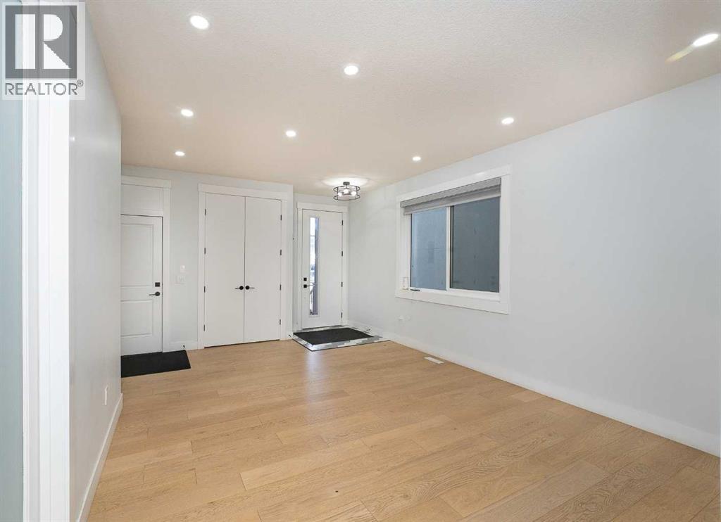 Single Family House for Sale in   Avenue NE Saddle Ridge Calgary 