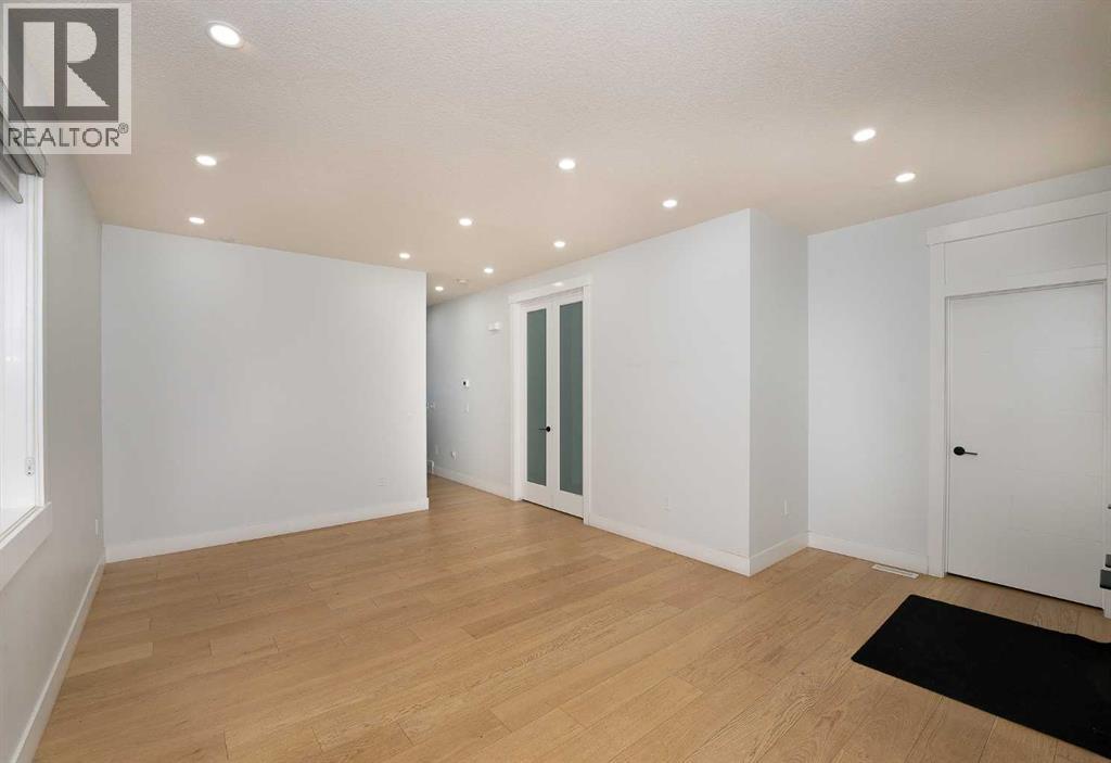 Single Family House for Sale in   Avenue NE Saddle Ridge Calgary 