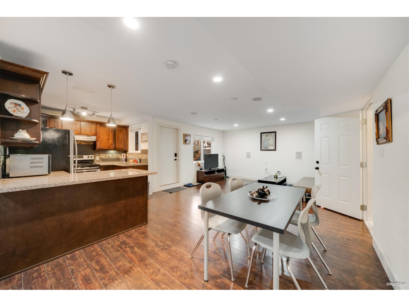 8197 211 STREET, Langley