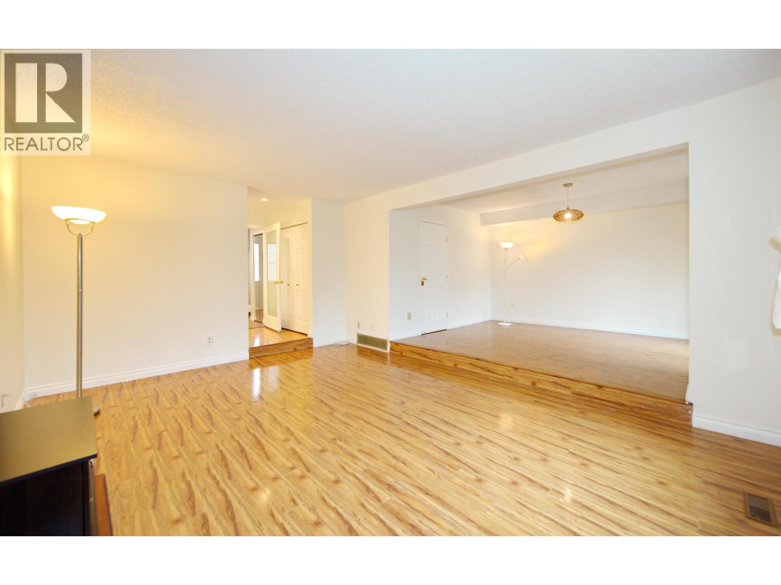 7203 BRIDLEWOOD COURT, Burnaby