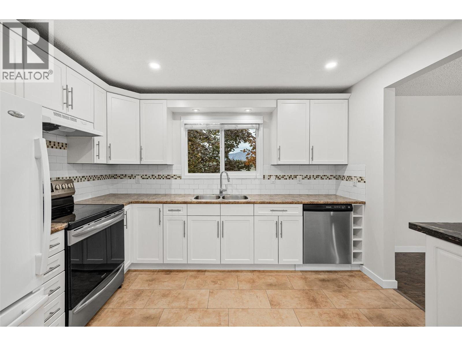  2156 Kaslo Court, Kelowna