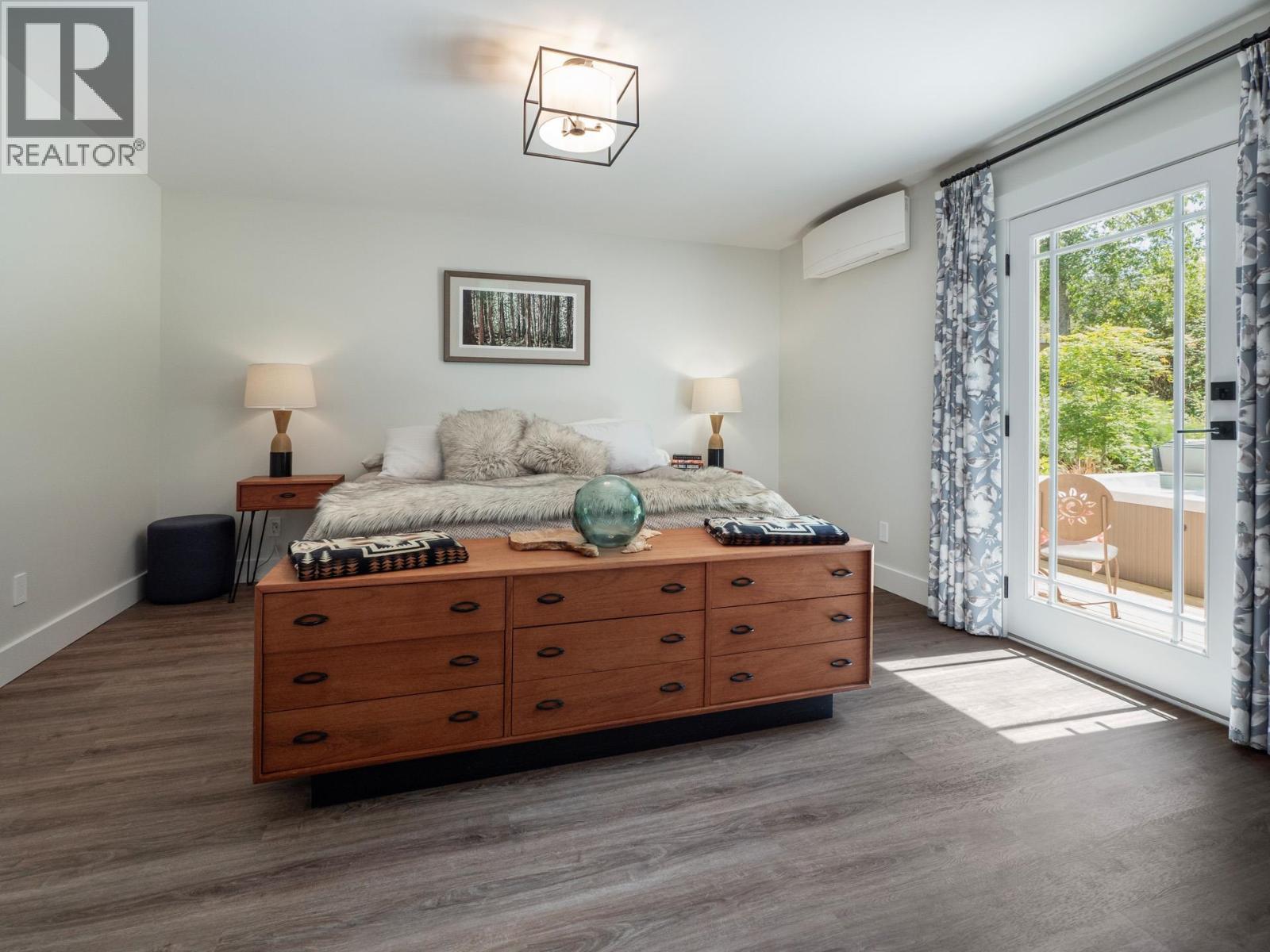 655 DOUGALL ROAD, Gibsons