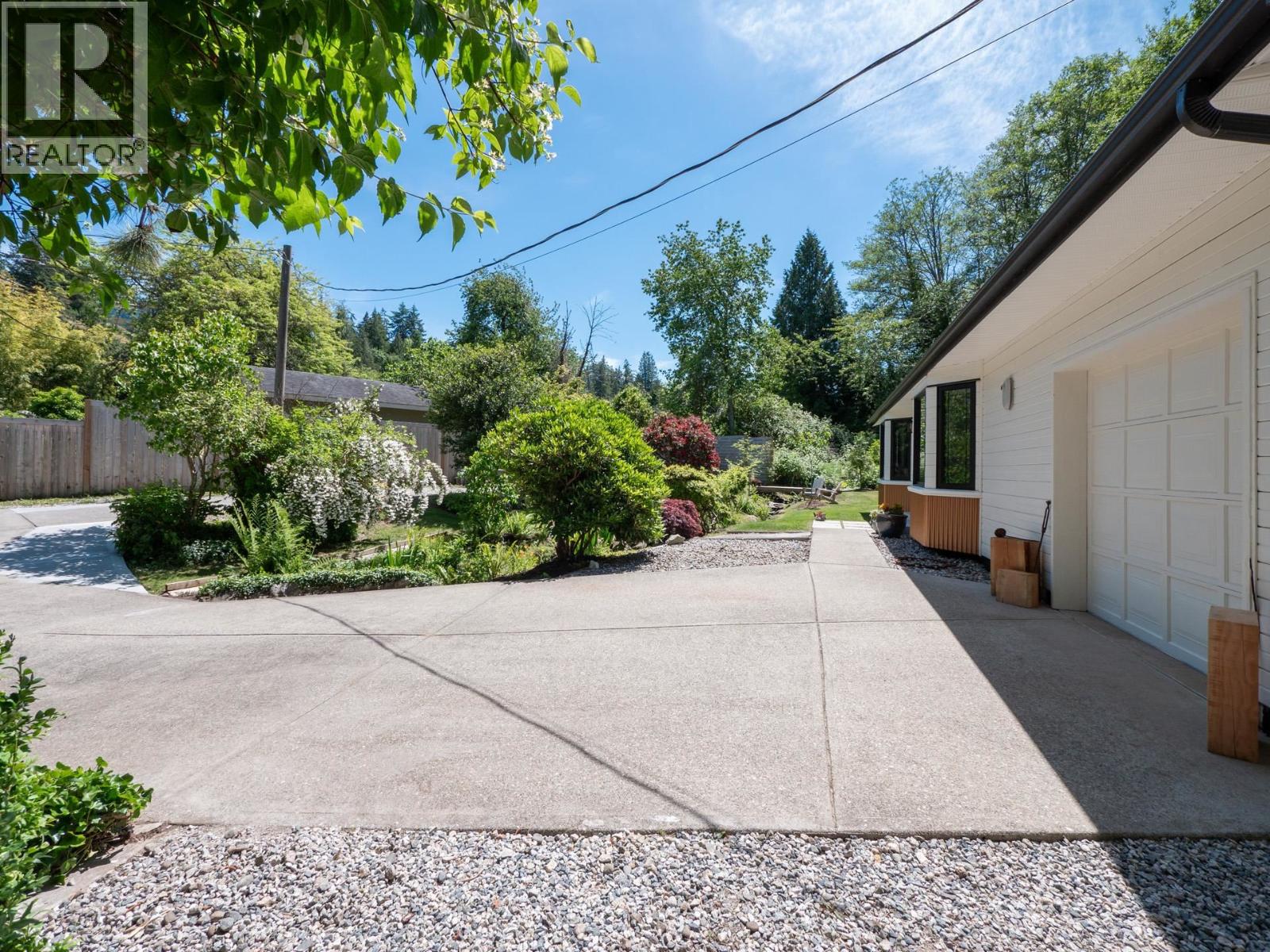 655 DOUGALL ROAD, Gibsons