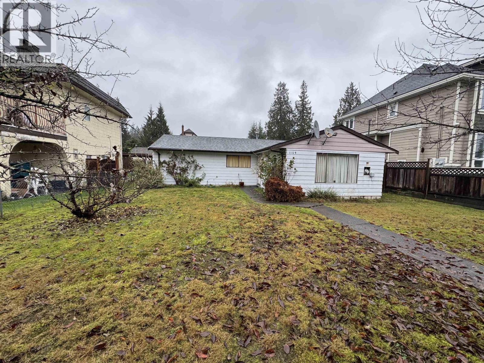 1103 COMO LAKE AVENUE, Coquitlam