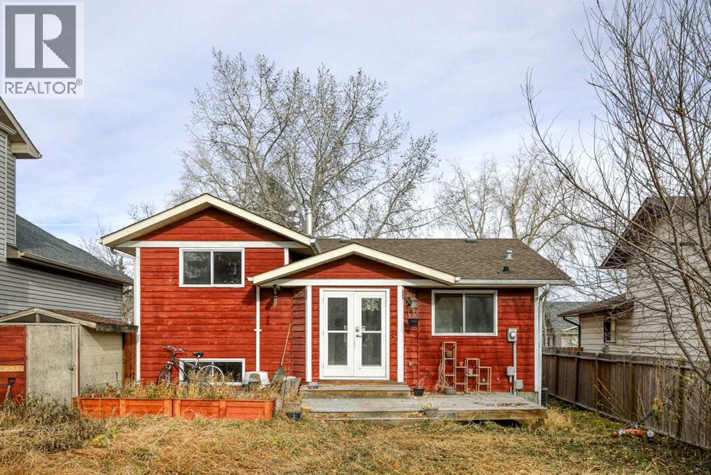 Single Family House 4 Level for Sale in  Shawnessy Drive SW Shawnessy Calgary 