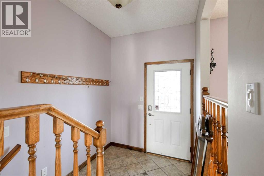 Single Family House 4 Level for Sale in  Shawnessy Drive SW Shawnessy Calgary 