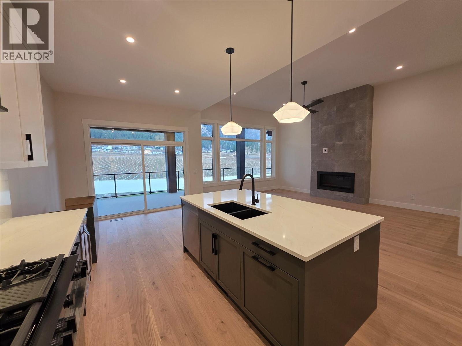  2538 Pinnacle Ridge Drive, West Kelowna