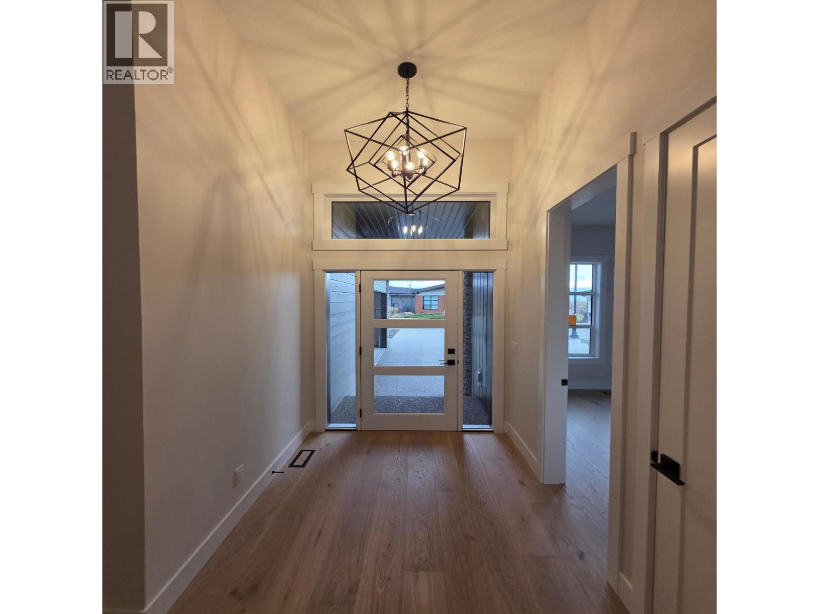  2538 Pinnacle Ridge Drive, West Kelowna