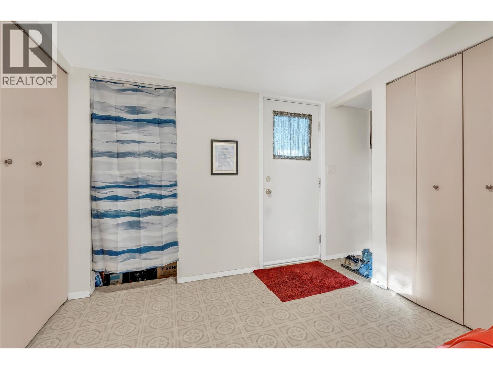  495 Auburn Crescent, Princeton