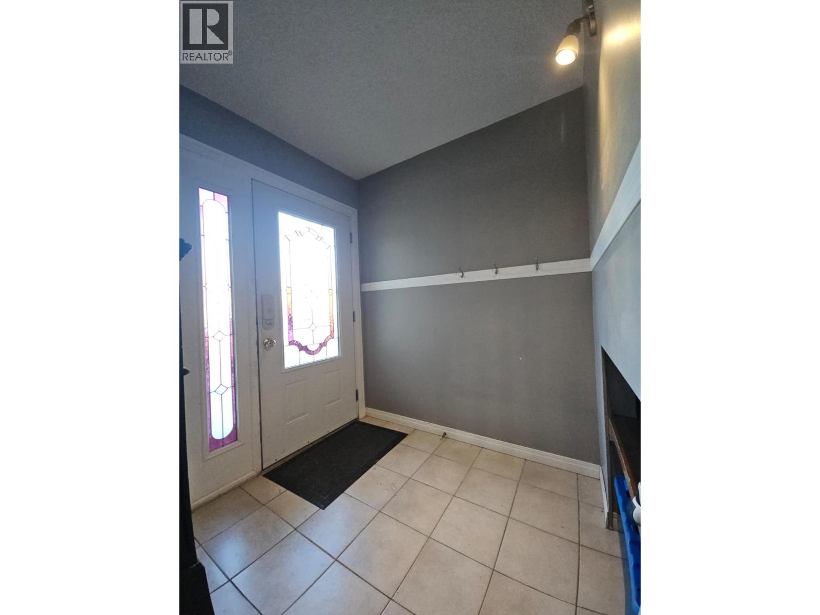 256 Peace River Crescent, Tumbler Ridge