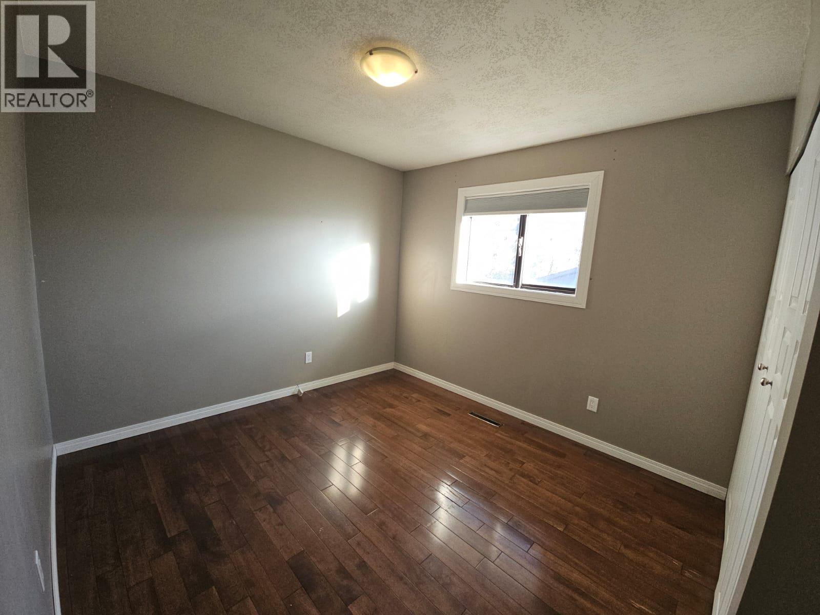 256 Peace River Crescent, Tumbler Ridge