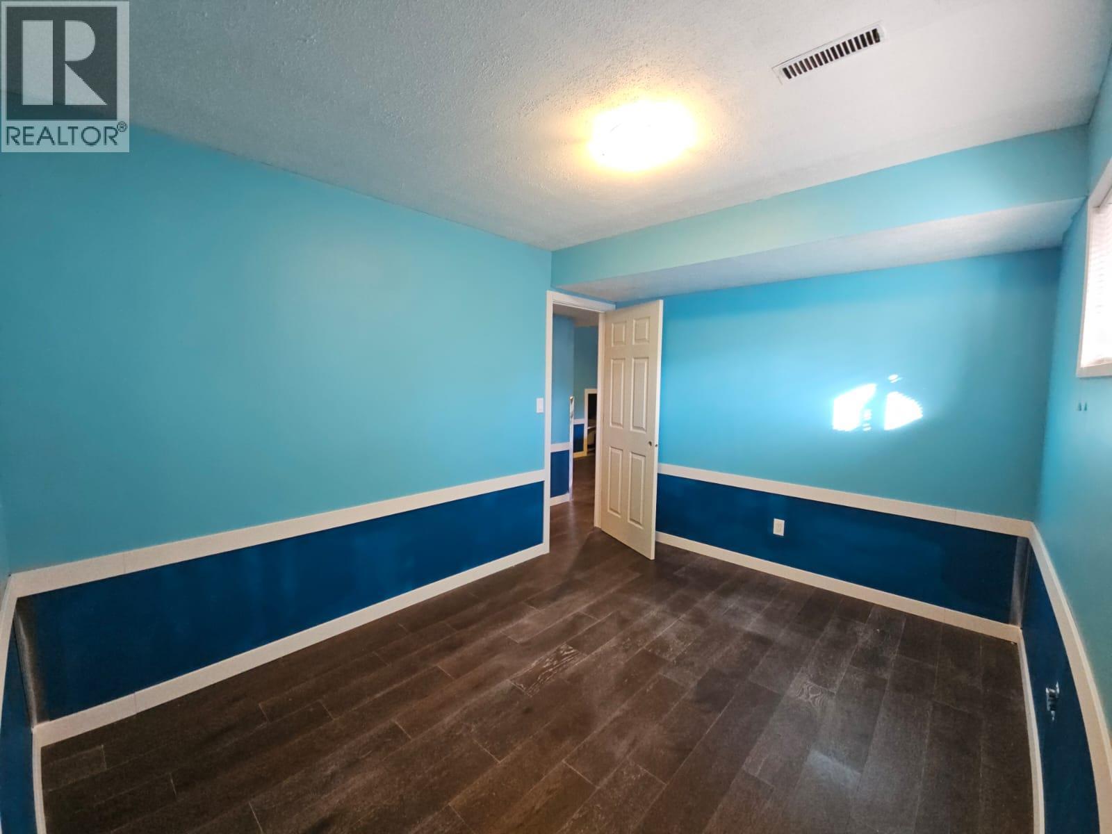 256 Peace River Crescent, Tumbler Ridge