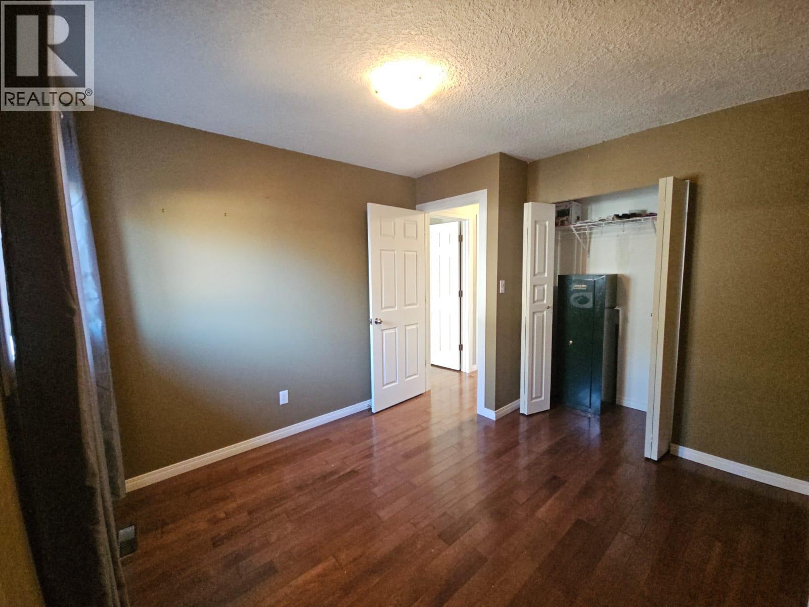 256 Peace River Crescent, Tumbler Ridge