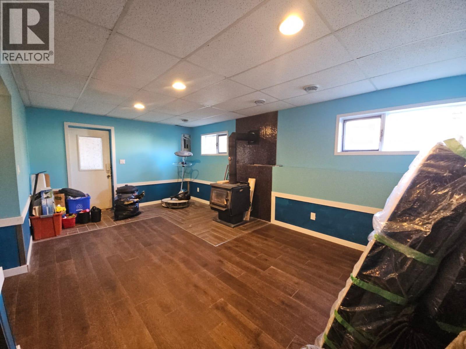 256 Peace River Crescent, Tumbler Ridge