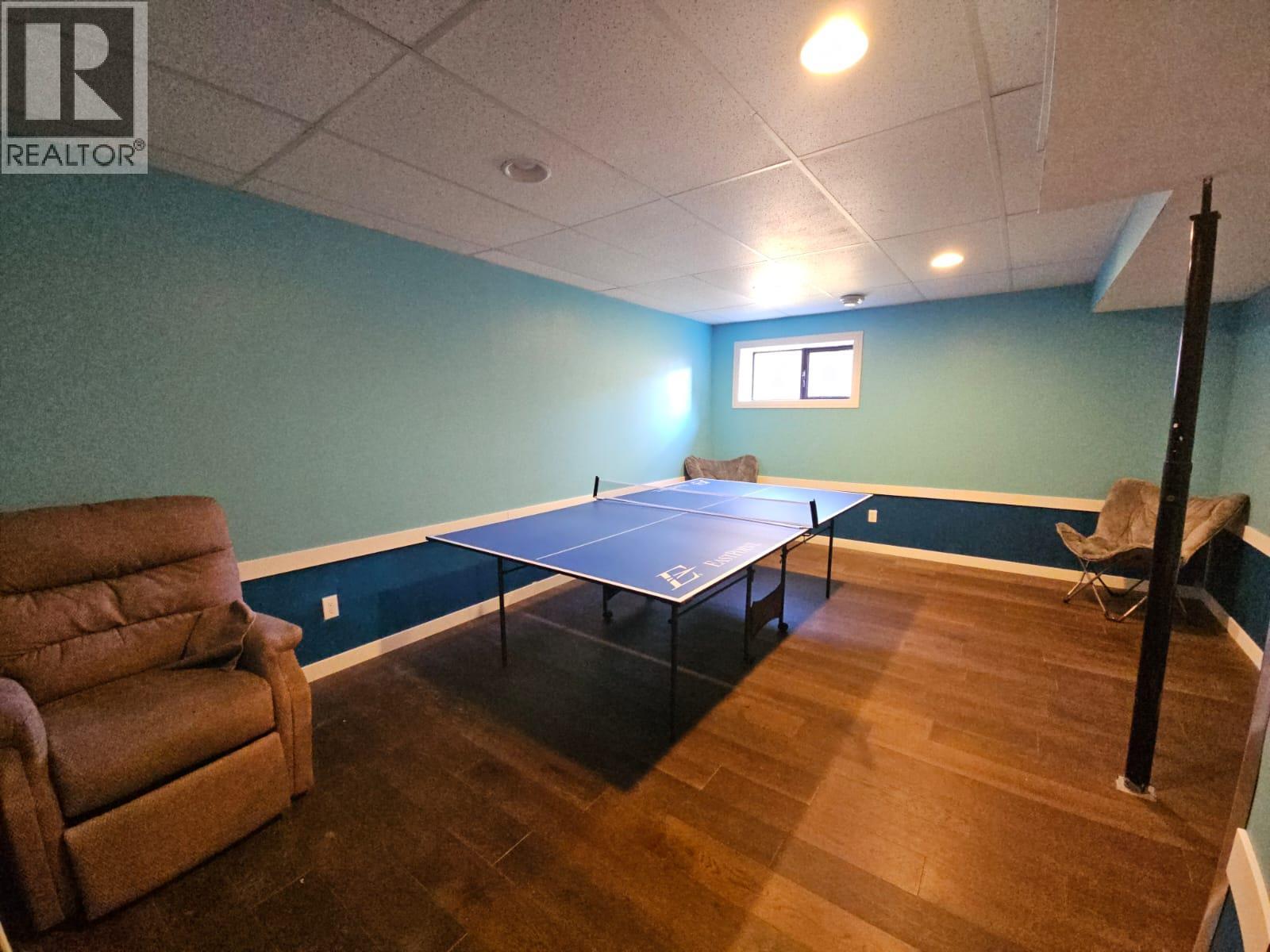 256 Peace River Crescent, Tumbler Ridge