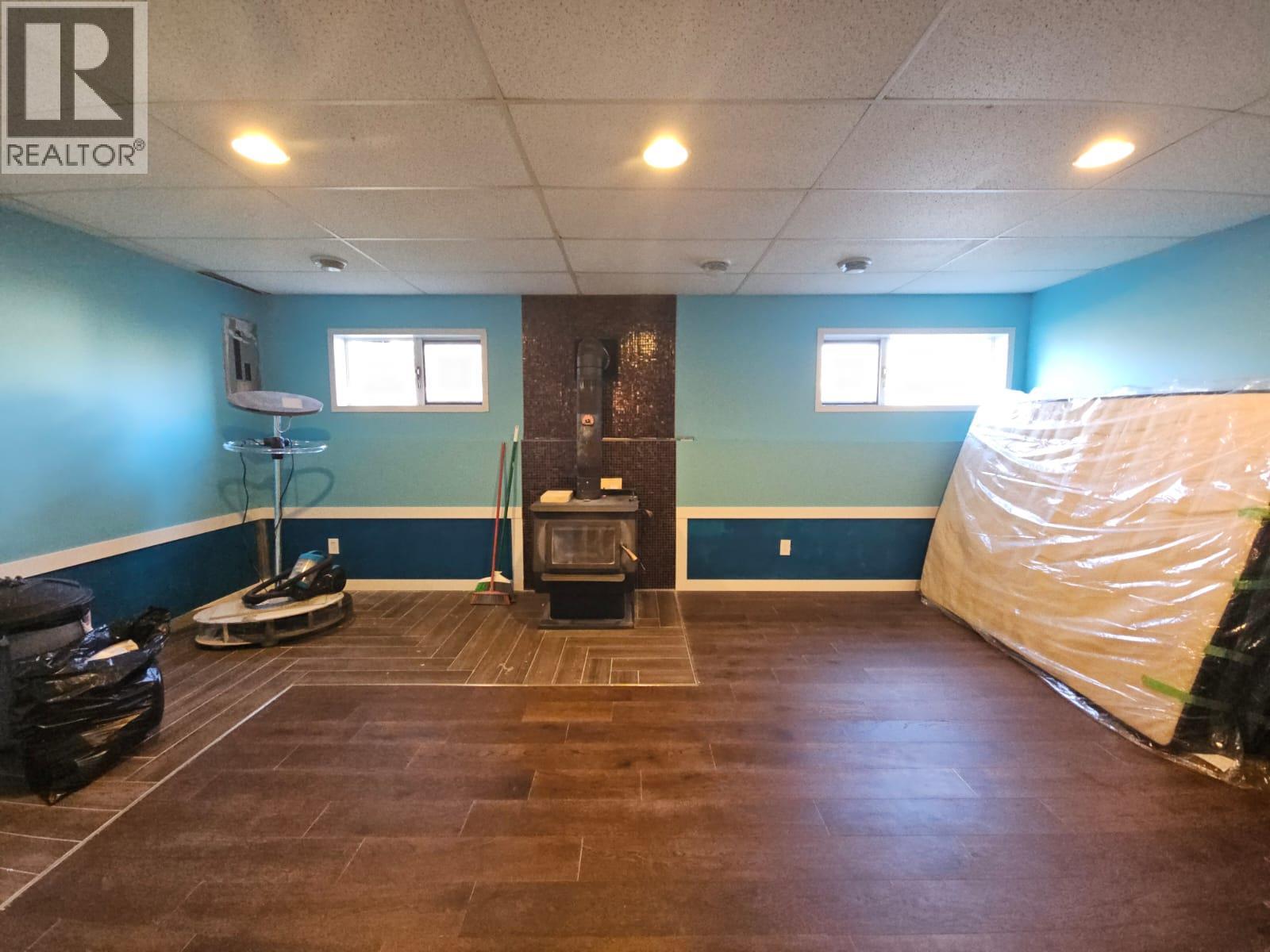 256 Peace River Crescent, Tumbler Ridge