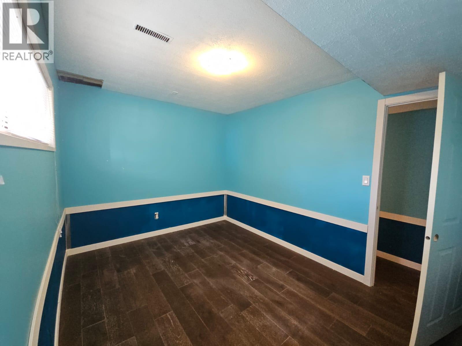 256 Peace River Crescent, Tumbler Ridge