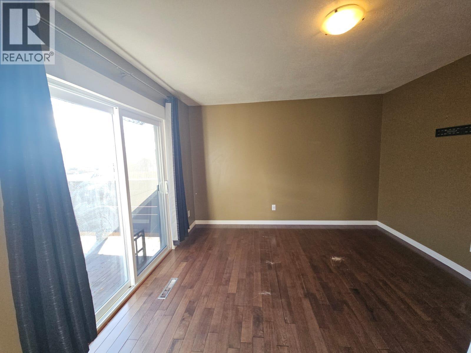 256 Peace River Crescent, Tumbler Ridge