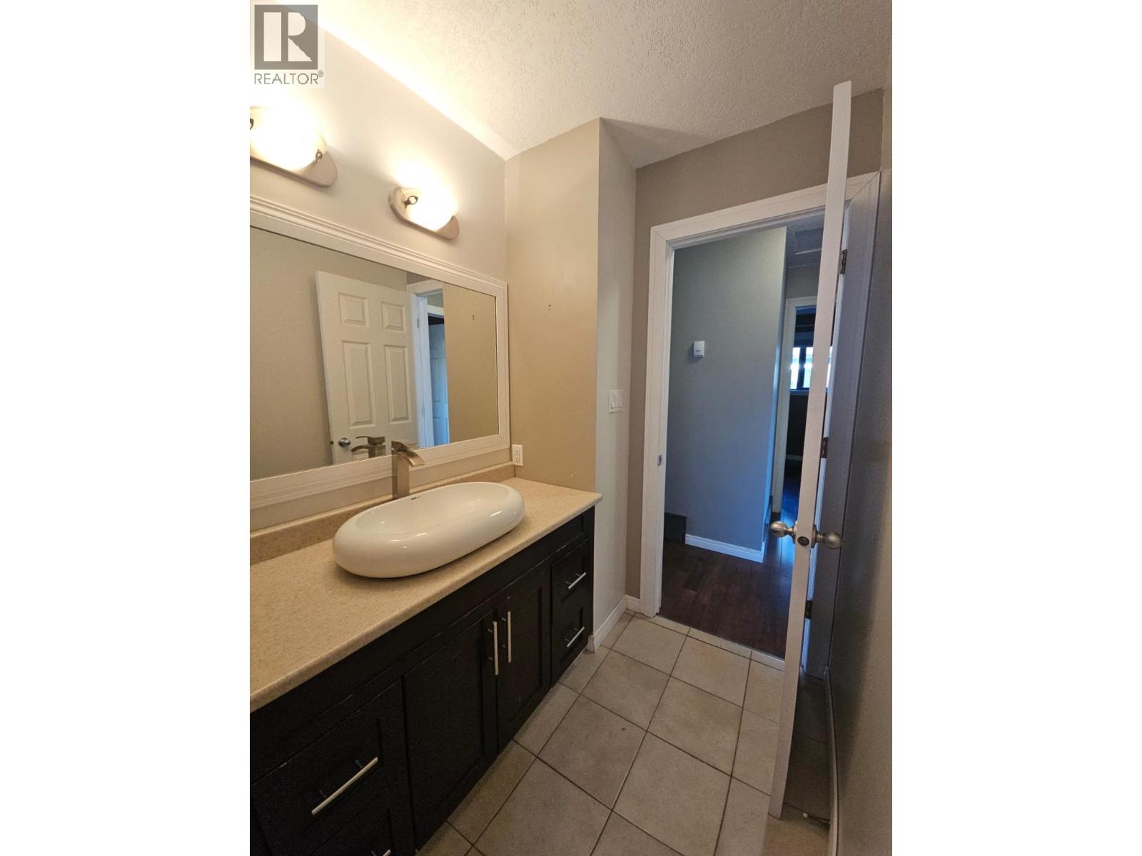 256 Peace River Crescent, Tumbler Ridge