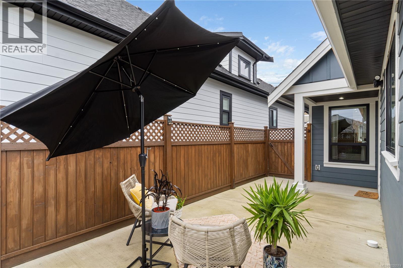 682 Briarwood Dr, Parksville