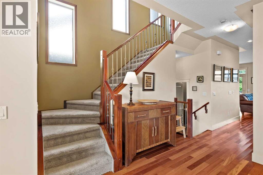 Single Family House for Sale in   Street NE Winston Heights/Mountview Calgary 