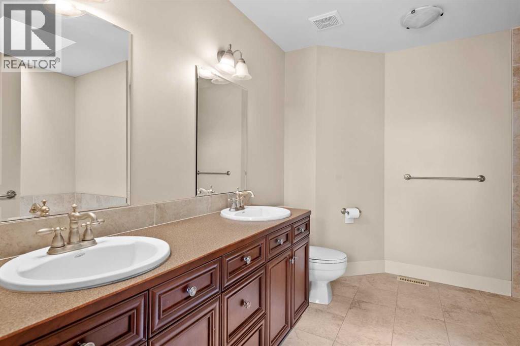 Single Family House for Sale in   Street NE Winston Heights/Mountview Calgary 