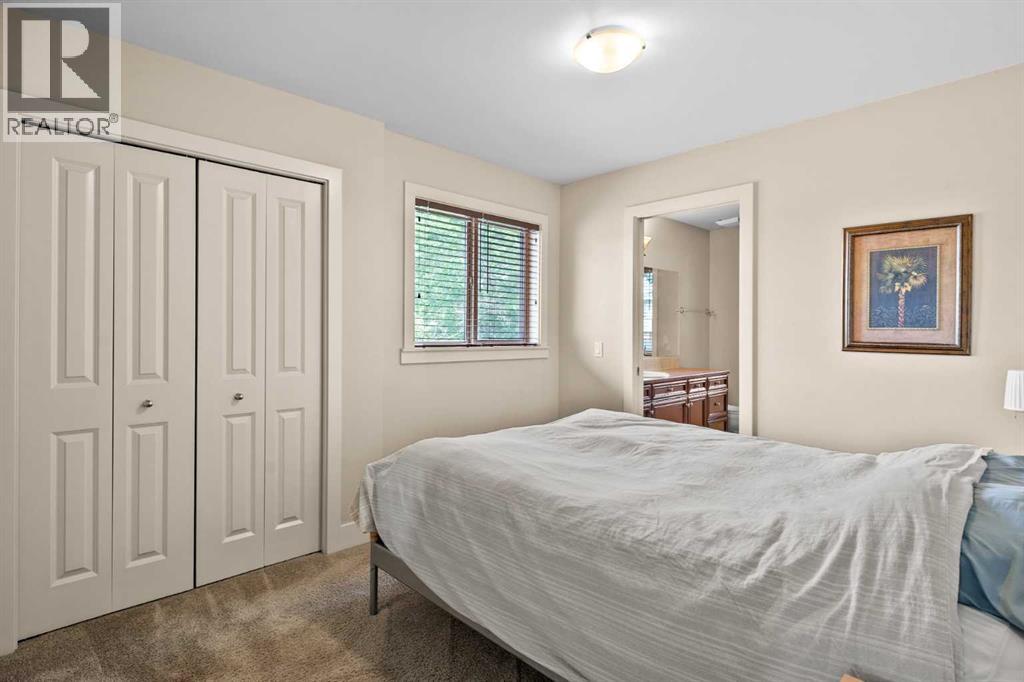 Single Family House for Sale in   Street NE Winston Heights/Mountview Calgary 