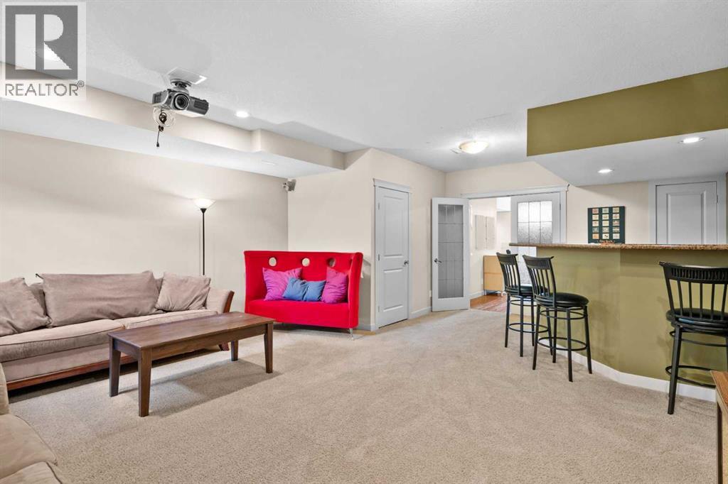 Single Family House for Sale in   Street NE Winston Heights/Mountview Calgary 