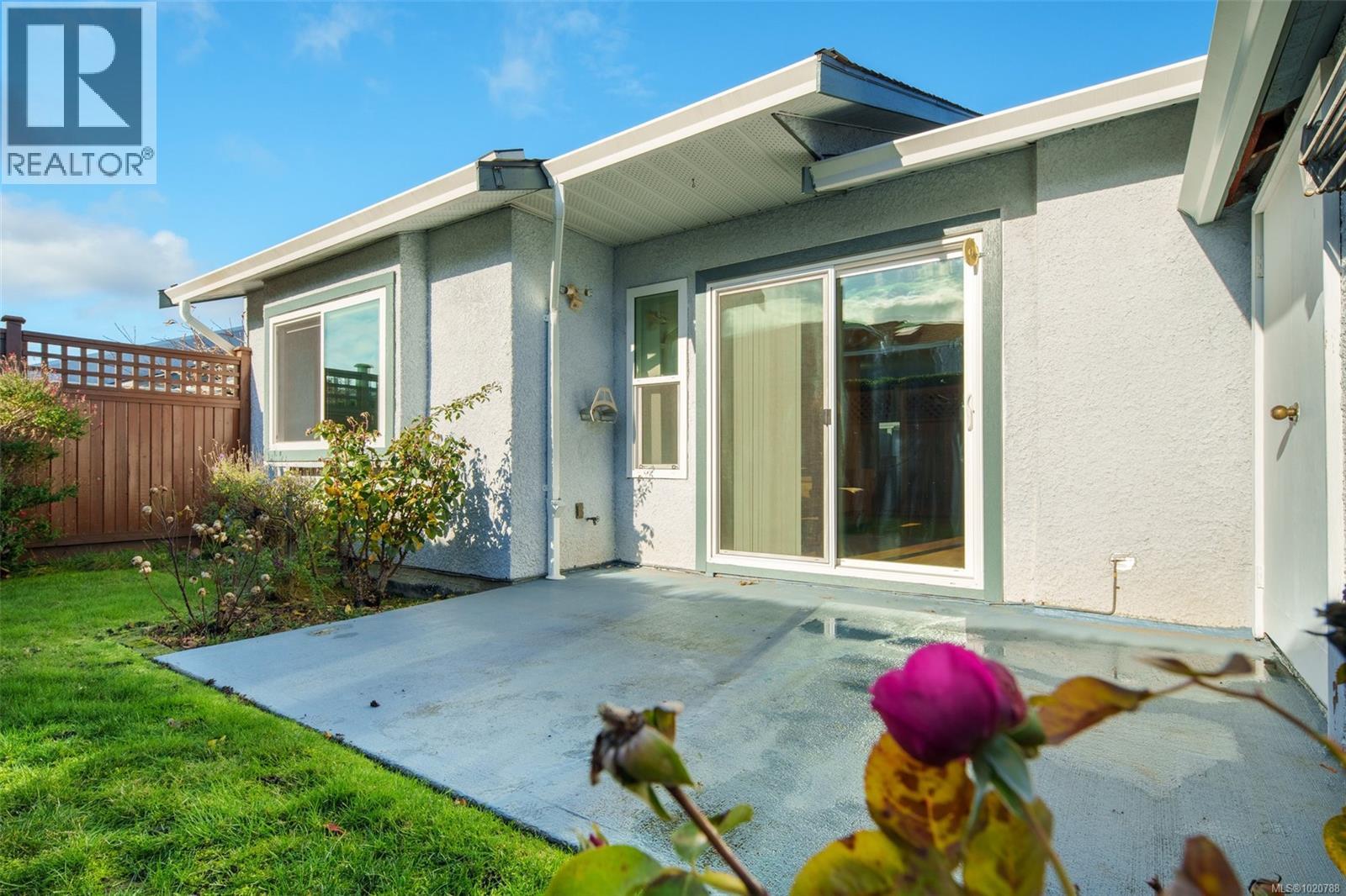 6 10084 Third Street, Sidney