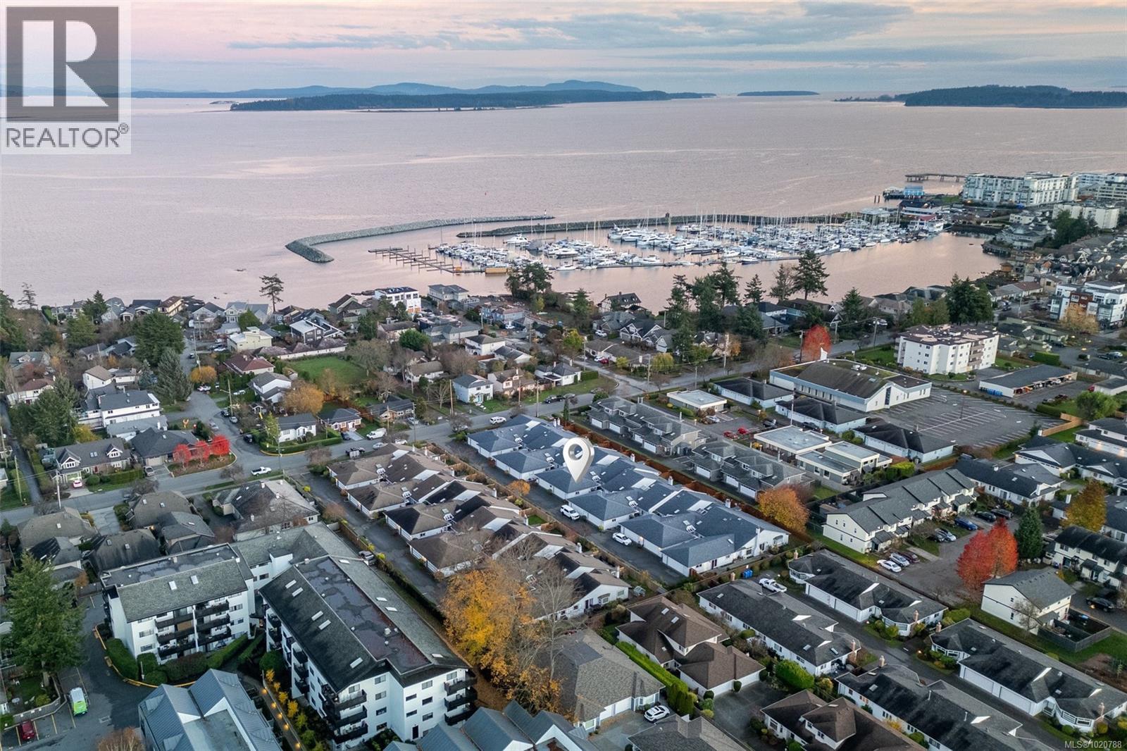 6 10084 Third Street, Sidney