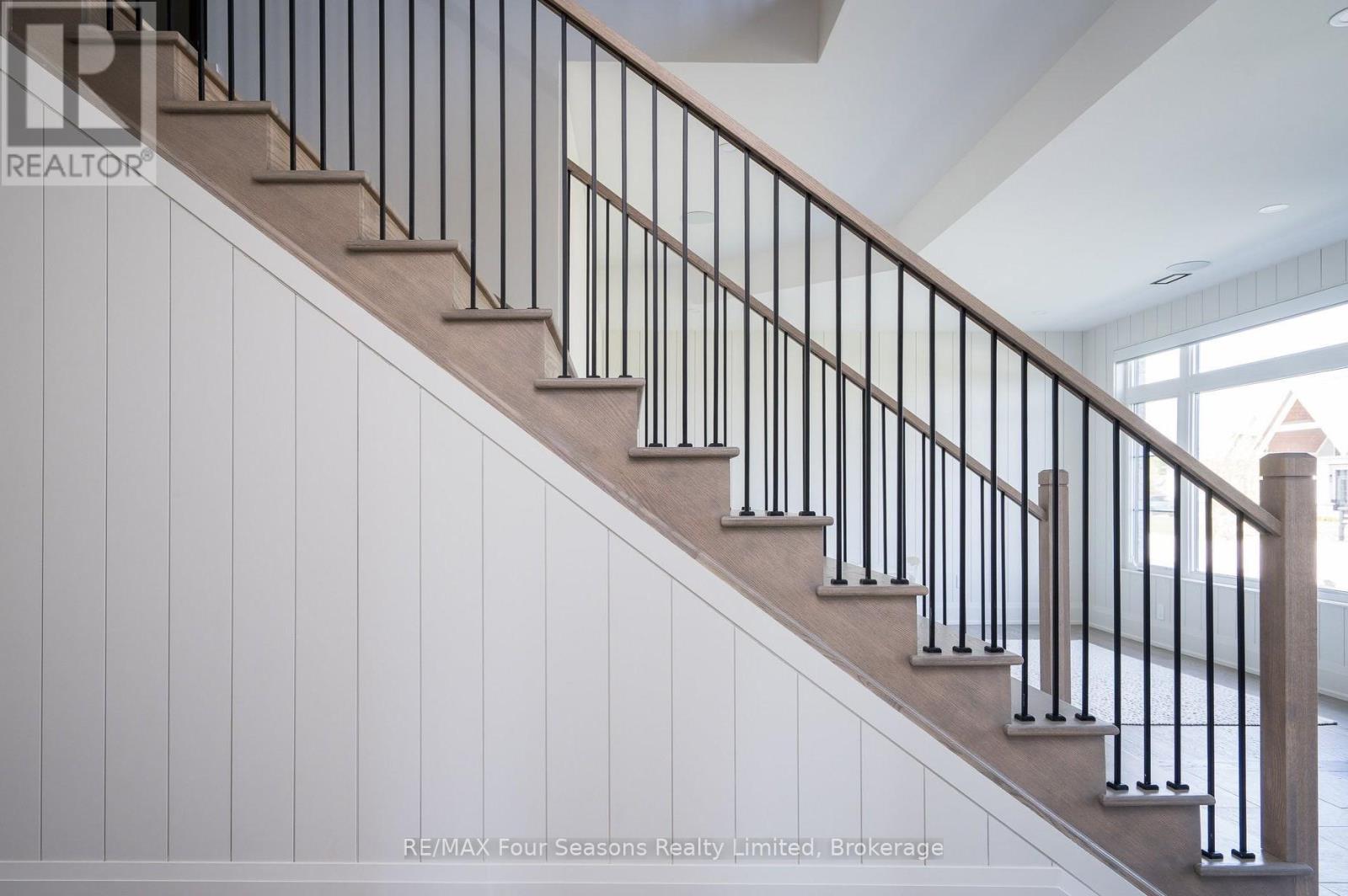 132 DOROTHY DRIVE - 25