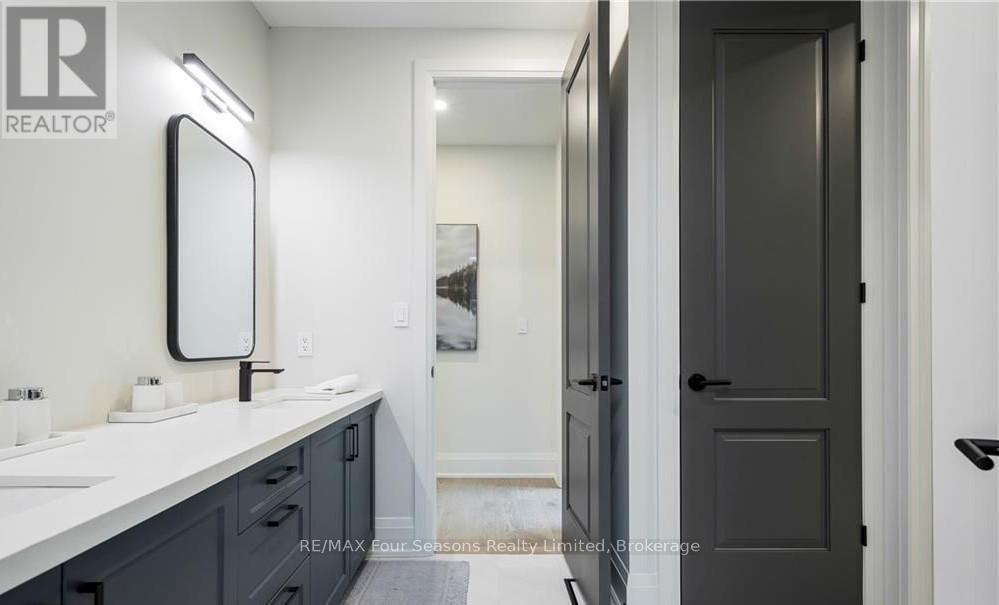 132 DOROTHY DRIVE - 32