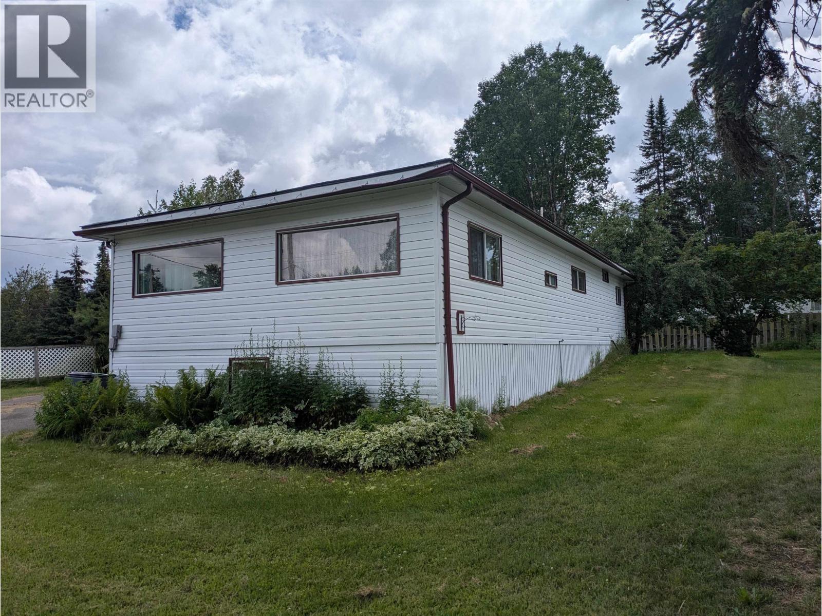 4195 KNIGHT CRESCENT, Prince George