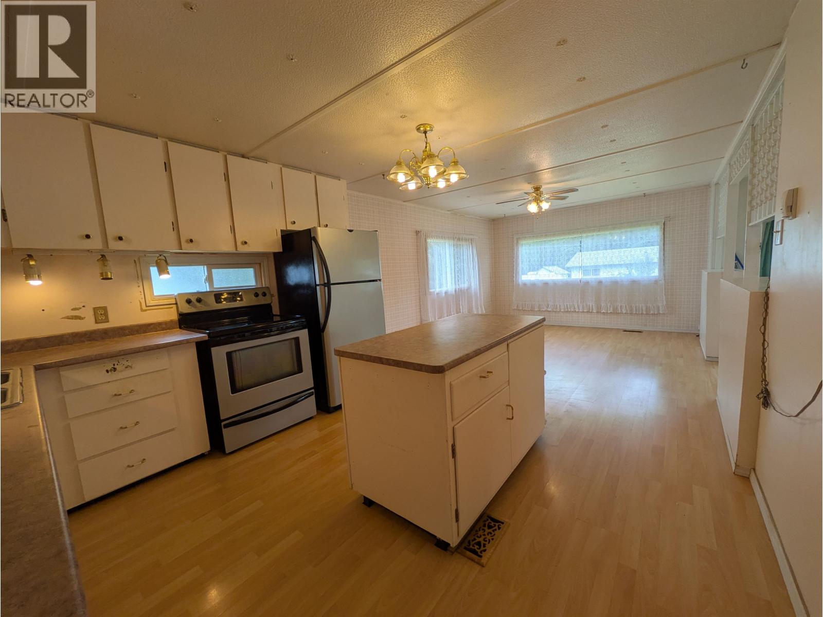 4195 KNIGHT CRESCENT, Prince George