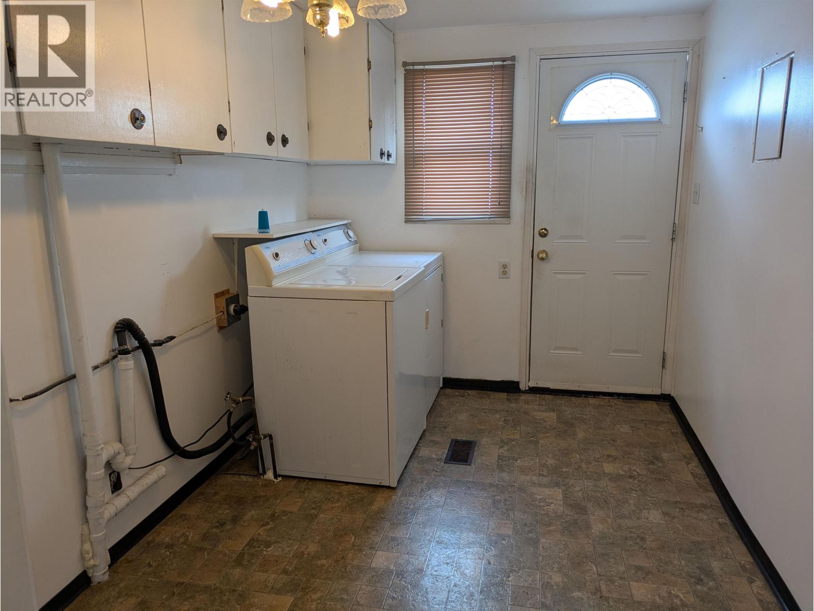 4195 KNIGHT CRESCENT, Prince George