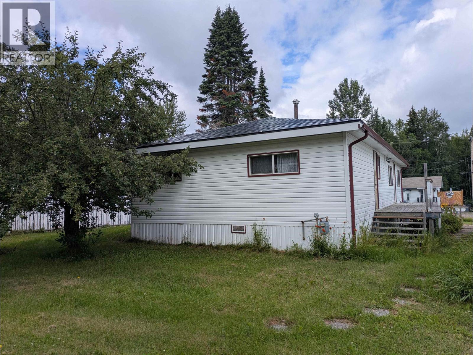 4195 KNIGHT CRESCENT, Prince George