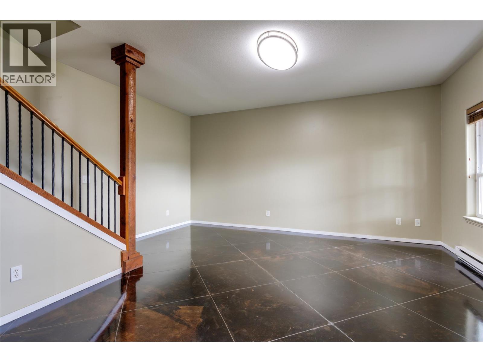  860 Glenwood Avenue, Kelowna