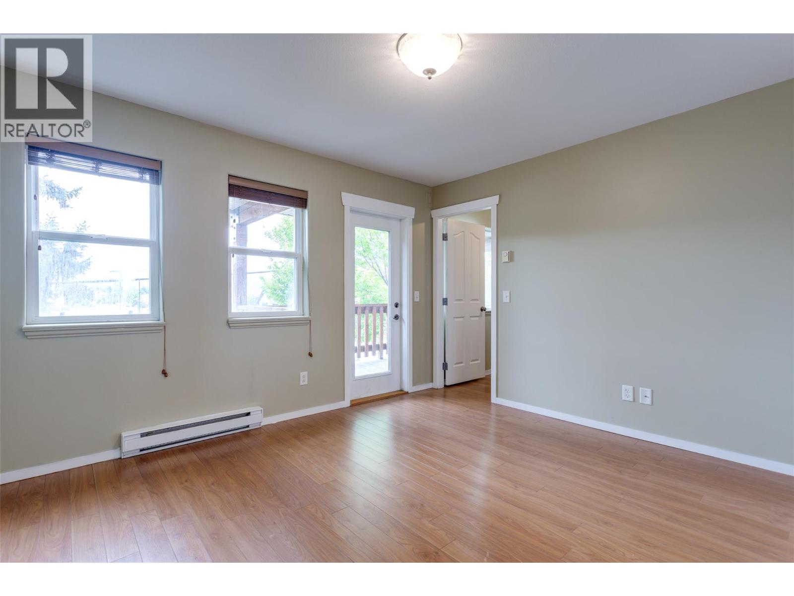  860 Glenwood Avenue, Kelowna