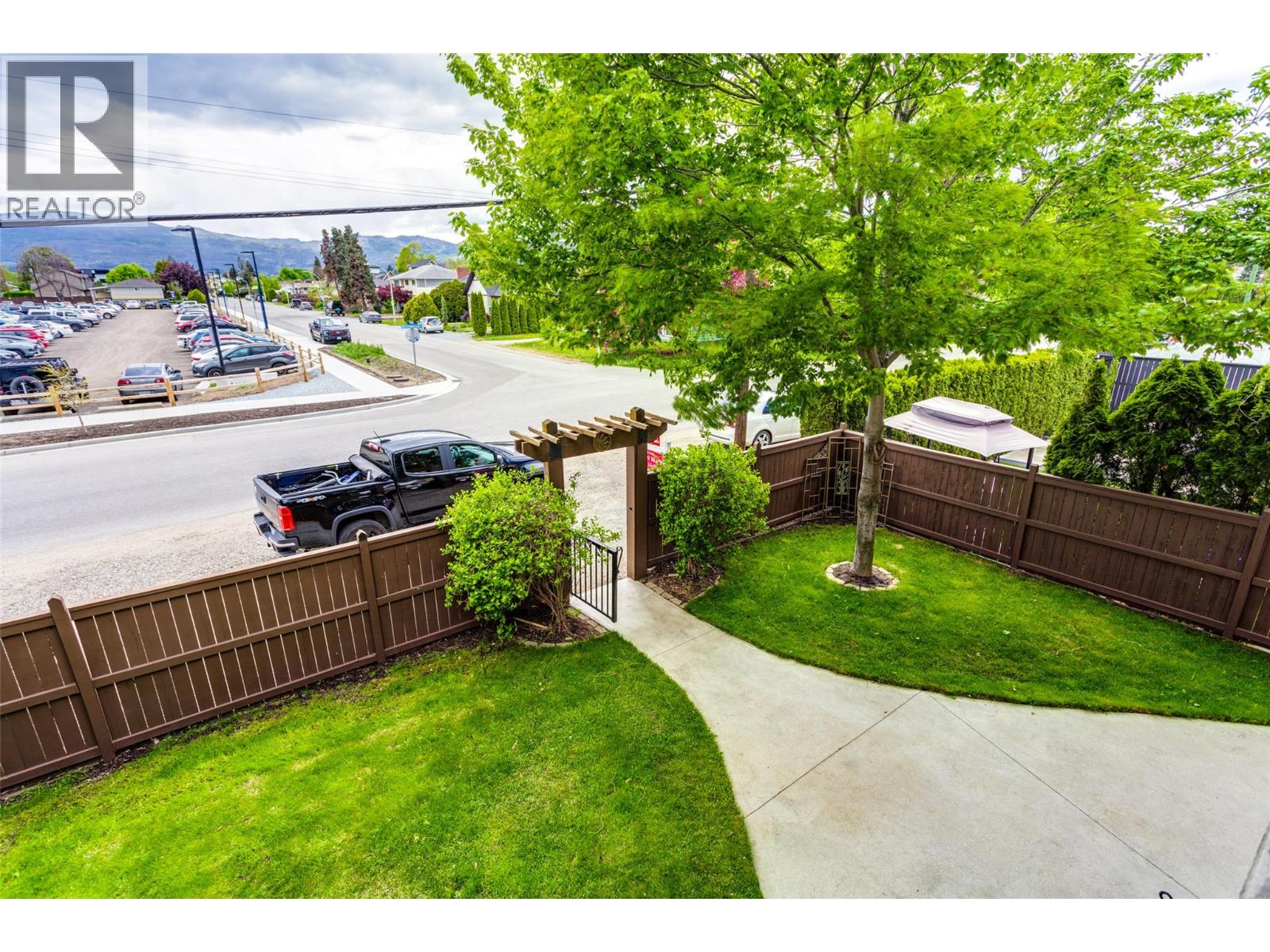  860 Glenwood Avenue, Kelowna