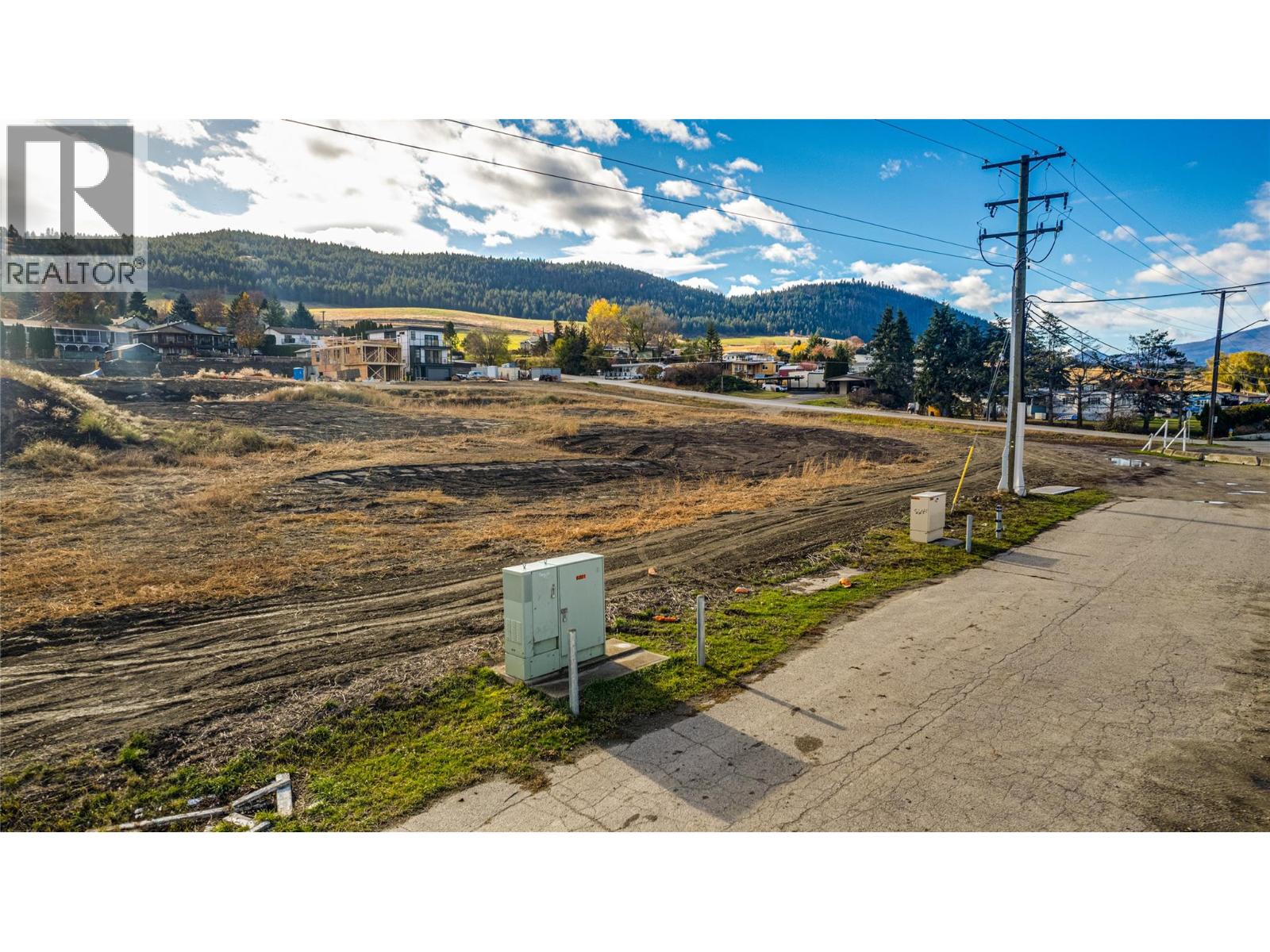  6758 Okanagan Avenue, Vernon