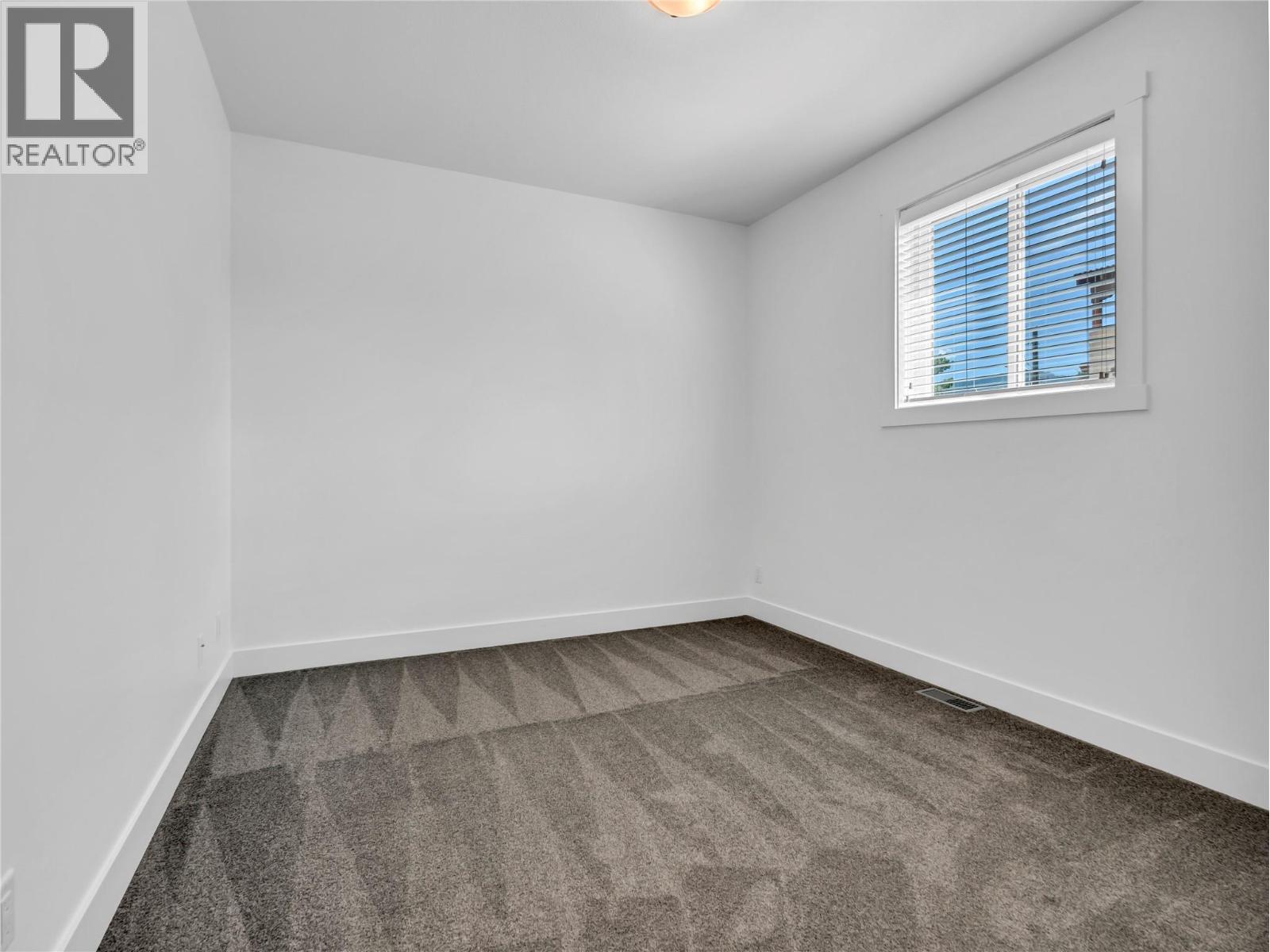 102 453 MAURICE Street, Penticton